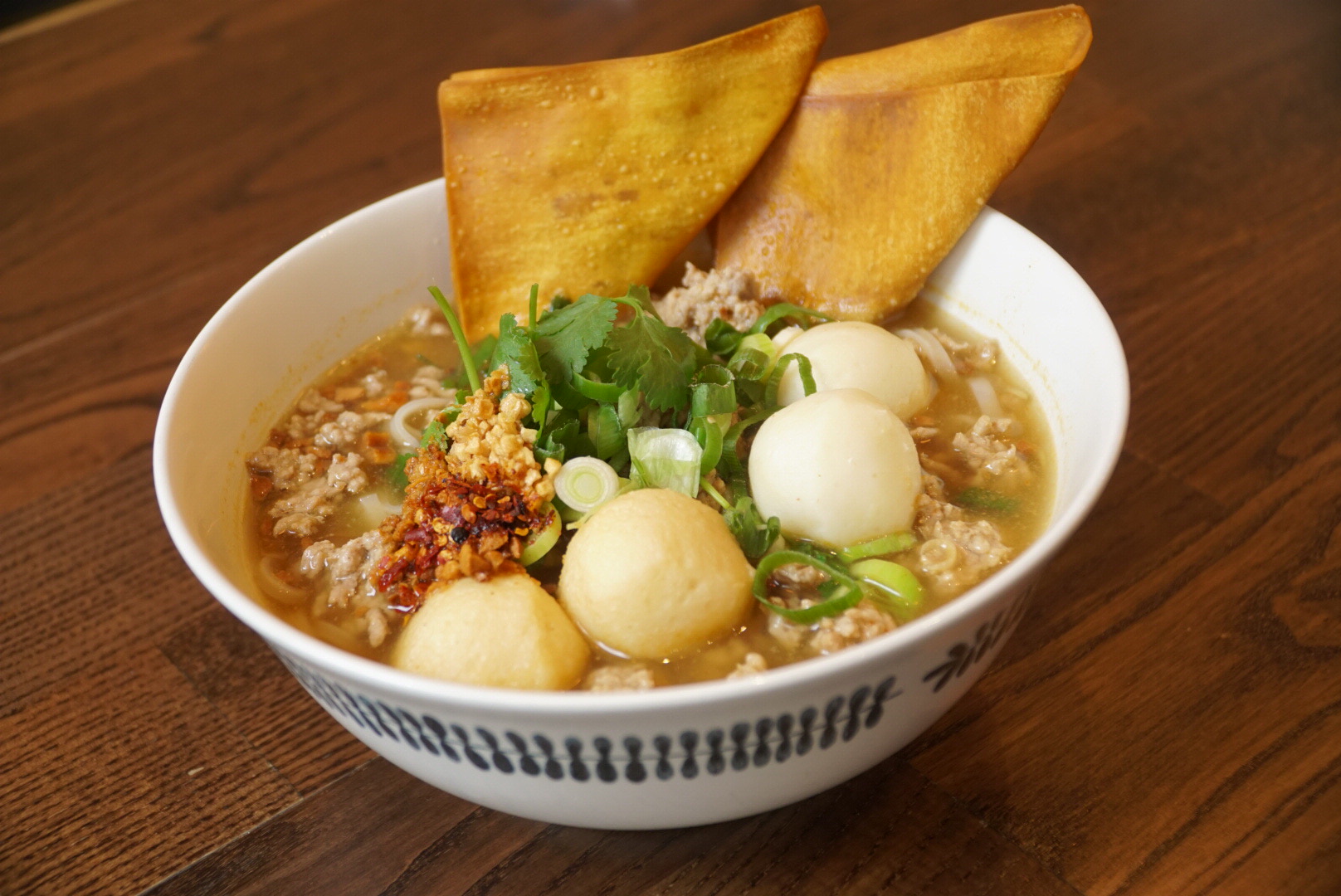THONGLOR TOMYUM NOODLES 🌶️